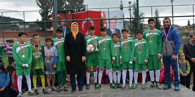 Altınözü’nde Futbol Turnuvası Şampiyonu