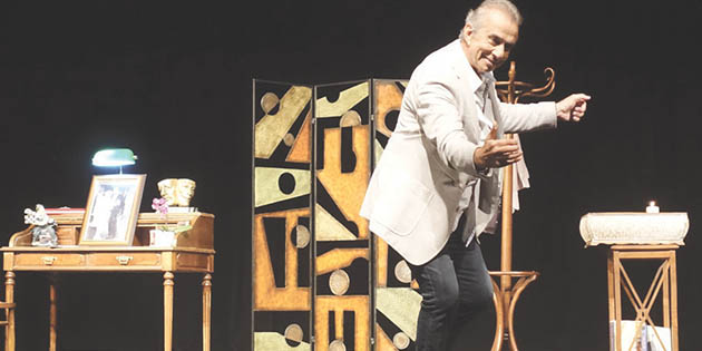 Erhan Yazıcıoğlu ‘Fikrim  Firarda’  ile sahnede