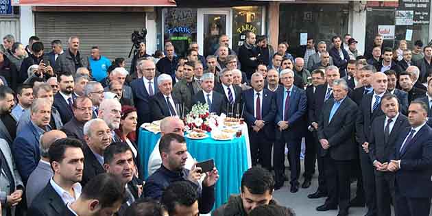 Dünyanın ‘İlk Işıklandırılan Caddesi’