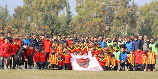 Göztepe Futbol Okulu  Öğrencileri