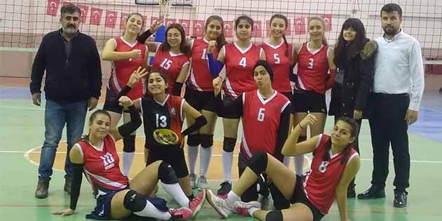 Samandag Voleybol 3-0 İlimizde