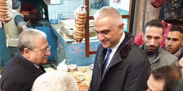 Antakya’nın, ünlü simidi yanında