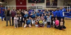 Voleybolda Galibiyet 3-2