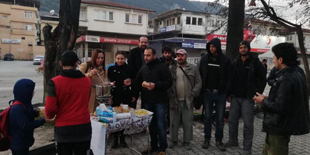 Sokakta İsteyene Sıcak Çorba CHP Genel Merkezi’nin, uygulamaya konulmasını istediği,