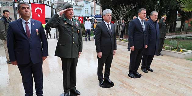 Hastane koridorları, cadde, sokak ve alanlar boş, resmi törenlere katılım