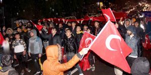 Antakya’da Mehmetçiğe Destek Yürüyüşü