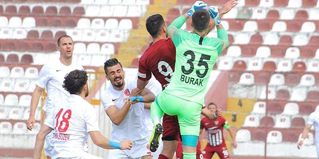 Bordo-Beyazlılar, Ümraniyespor önünde, 2.yarının