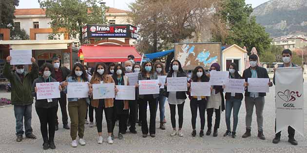 Çevrecilerden, Antakya Belediye Parkında