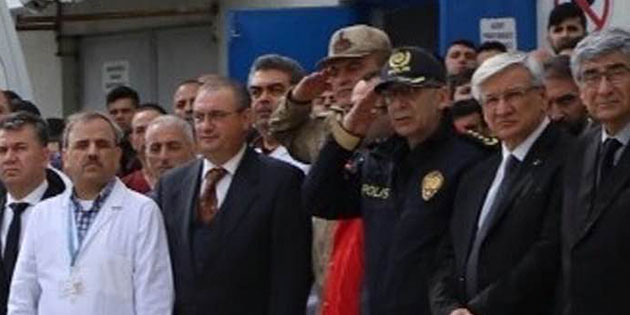 Şehit Cenazesinde AKP-CHP  İl Başkanları Yanyana