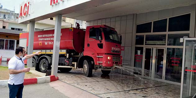 Hastane ve Sağlık Merkezlerinde Dezenfekte Çalışması… Hatay Büyükşehir Belediyesi (HBB),