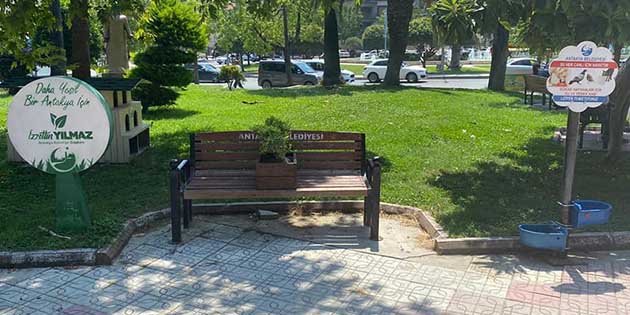 Antakya Belediyesi, parklara yerleştirdiği