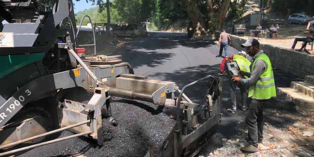 Beton asfalt… Hatay Büyükşehir Belediyesi (BŞB) asfalt ekiplerinin dünkü adresi,