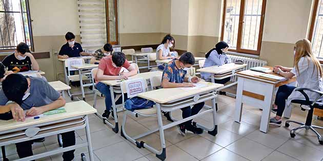 Eğitim Sen Samandağ şube yönetimi, MEB’in eğitime hazır oldukları yönündeki