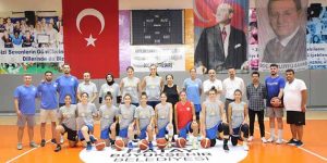 Basketbolda İdal imza attı