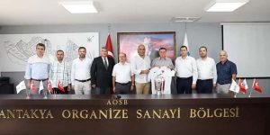 OSB Yönetimine Hatayspor Forması