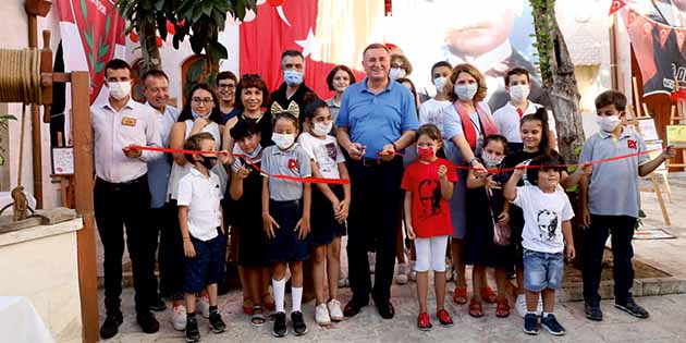 Çocuklar, resimdeki maharetlerini görücüye