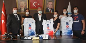 Kadın Voleybola 3 Transfer