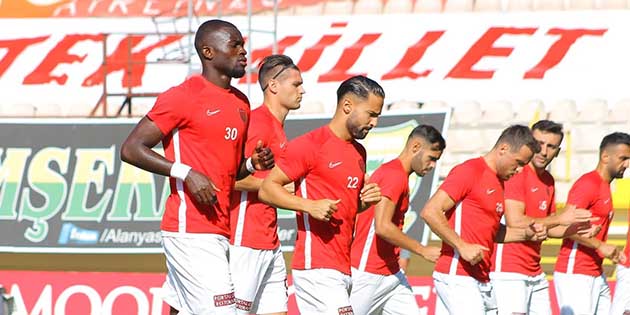 Hatayspor’da 3 Futbolcu Daha Kovidli Çıktı