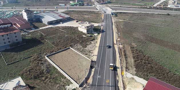 Hatay Büyükşehir Belediyesi il genelinde kapsamlı yol çalışmalarına ara vermeden