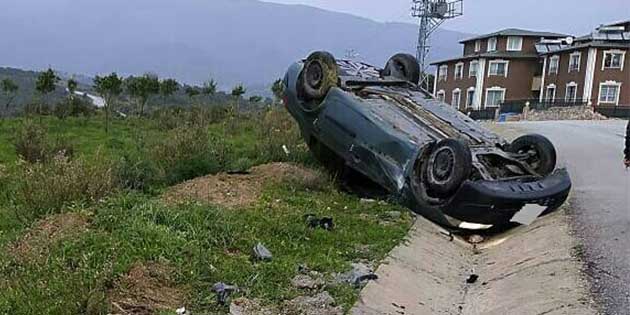 Araç Devrildi, Ölü-Yaralı Yok… Antakya’ya bağlı Gülderen Mahallesi yolunda kaza