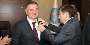 Savaş’a Kazak Madalyası