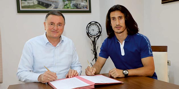 Hatay, Benim Yeni Macera Şehrim… Hatayspor’un yeni transferi Burak Öksüz,