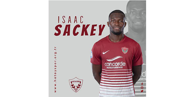 Hatayspor, geçen yıl forma giydirdiği Isaac Sackey ile 2 yıllık