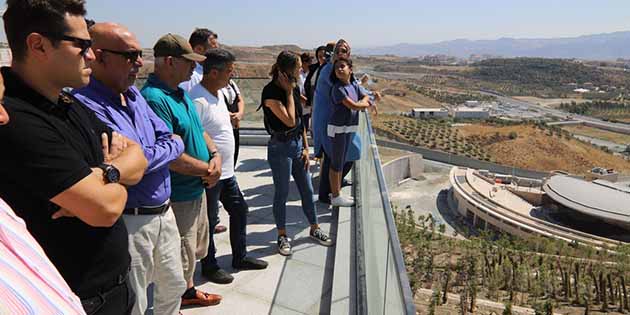 Antakya Köprübaşı Esnafı ve Künefeciler Derneği(KÖPRÜ-DER) üyeleri, EXPO 2021’in Antakya-Defne