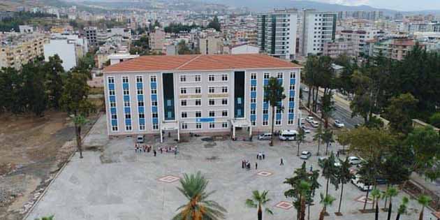 2 Öğrencisinde PCR testi pozitif çıkan sınıfta tüm öğrenciler karantinaya