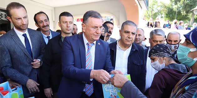 Hedef 50.000 Aileye Süt Hatay Büyükşehir Belediyesi, “Halk Süt” dağıtımına