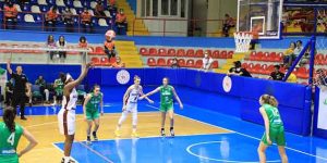 Melekler, Yunan Takımını Yendi 87-56