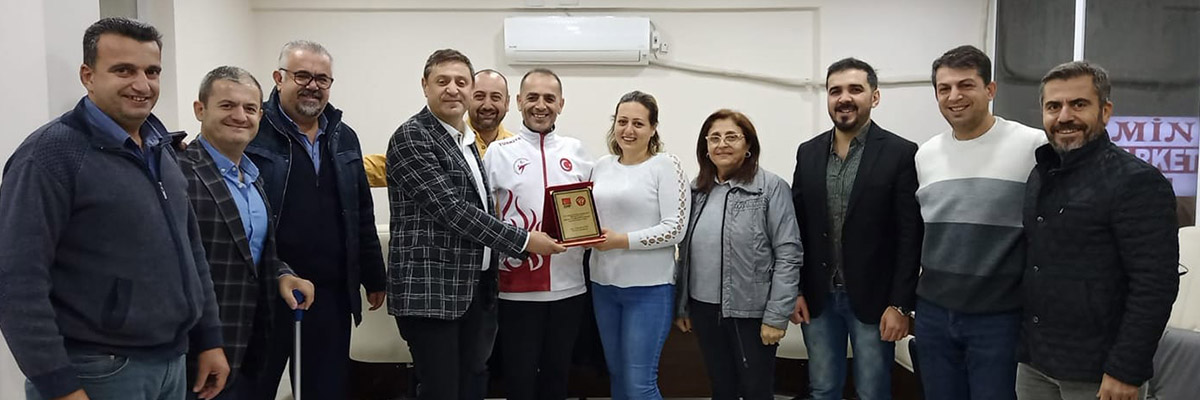 CHP’den plaket Engelli kategorisinde