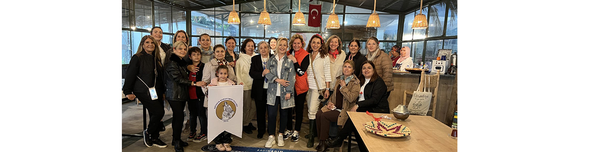 Antakya Soroptimist Kulübü üyeleri,