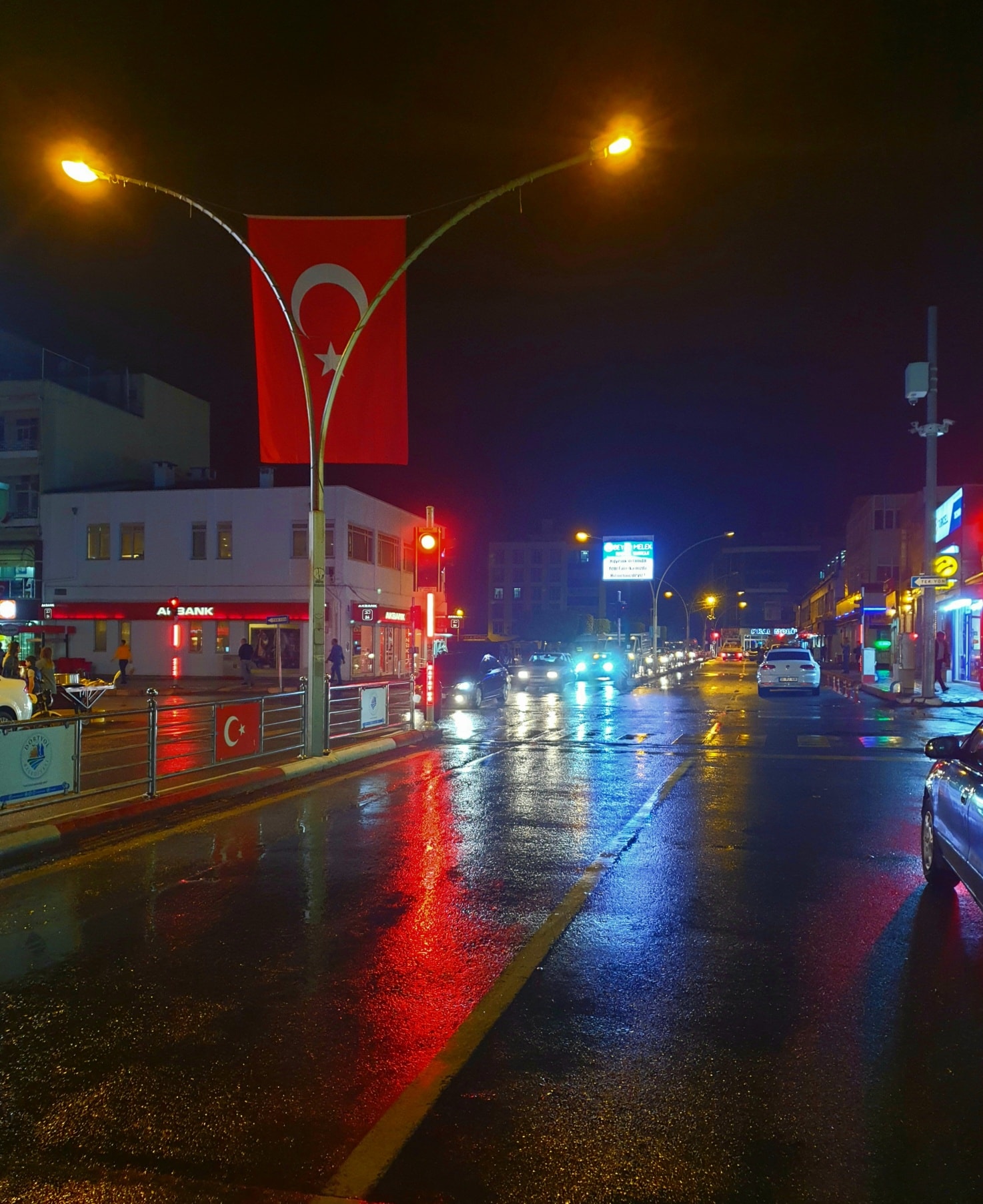 Kıyı Yerlerde Yağdı Meteoroloji’nin