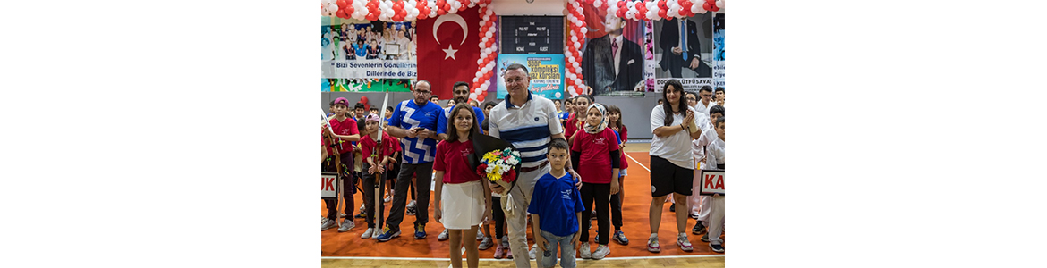 Hatay Büyükşehir Belediyesi’nin yaz kursları kapanış töreni şölene dönüştü      