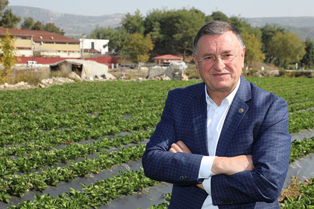 Başkan Savaş,  ithalata dönük tarım politikası ile hiçbir yere gidilemeyeceğini