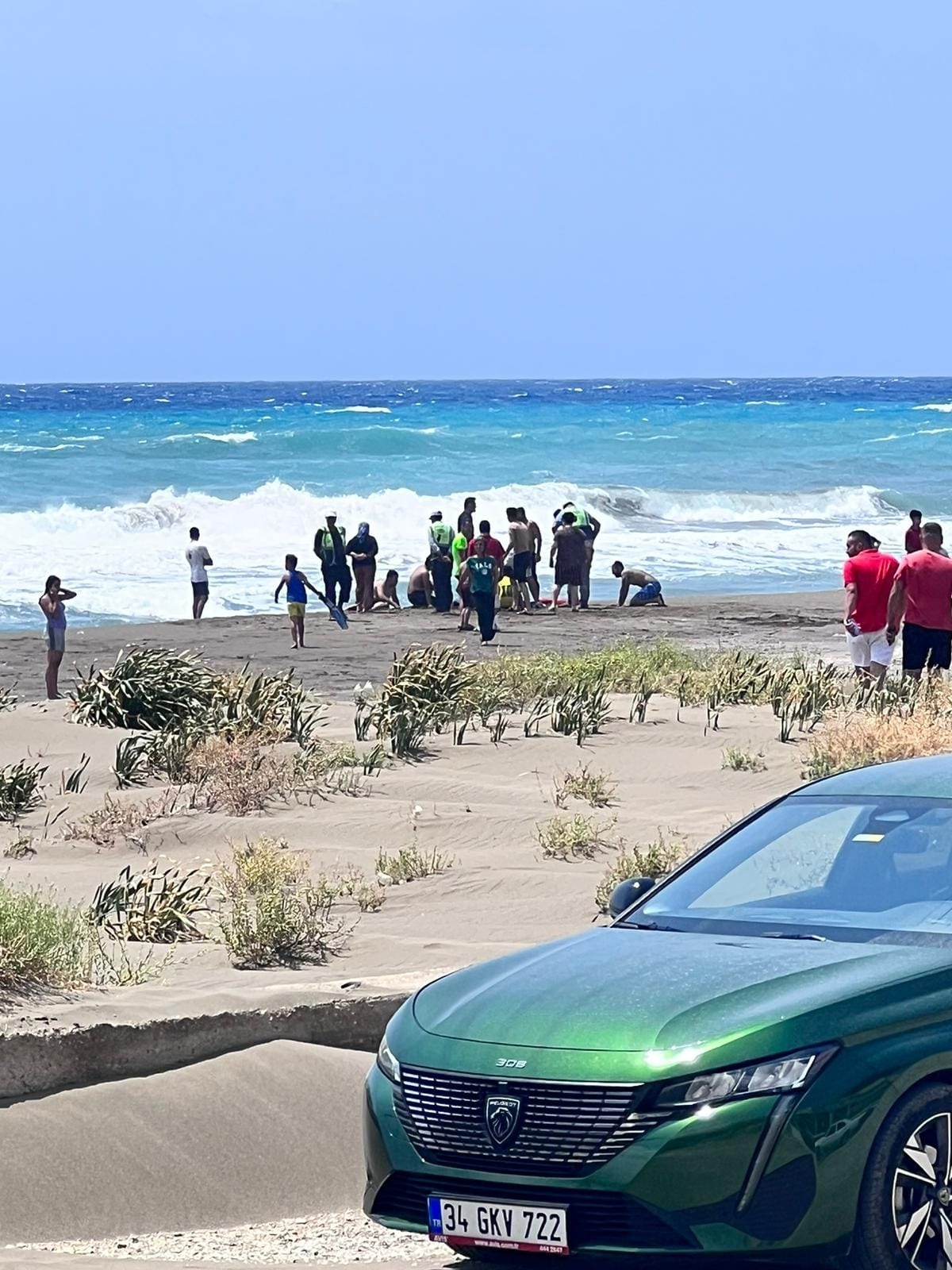2 çocuğunu kurtarmak üzere suya atlayan BABA boğularak öldü Samandağ