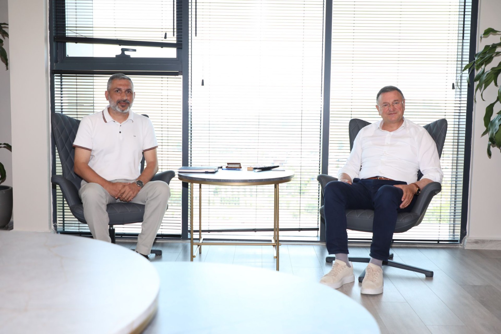 Hatay Büyükşehir Belediyesi Başkanı Doç. Dr. Lütfü Savaş, Afetlerde uluslararası