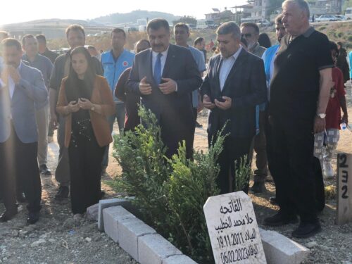 Sağlık Bakanı Antakya Mezarlığında