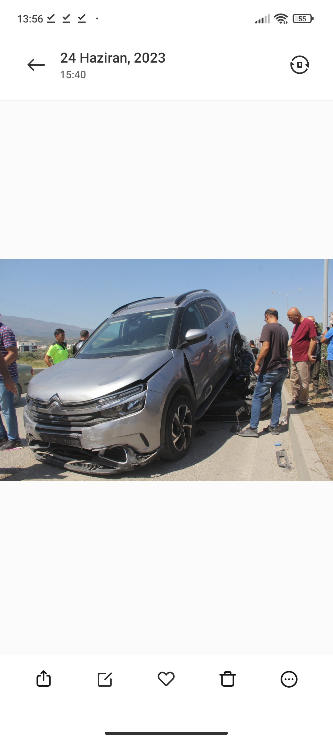 Hatay’da 7 aracın karıştığı zincirleme trafik kazasında bir kişi yaralandı.