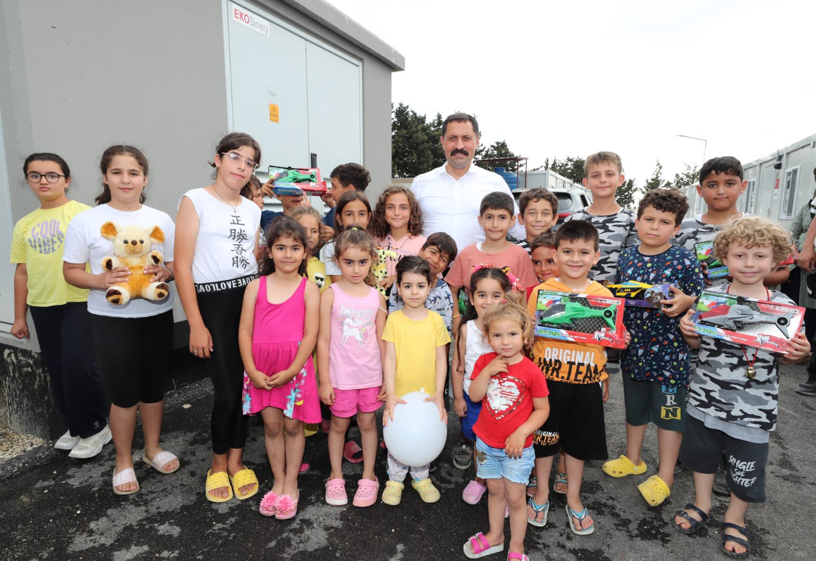 Hatay’ın yeni Valisi Mustafa Masatlı bayram günü ilçe ziyaretleri kapsamında