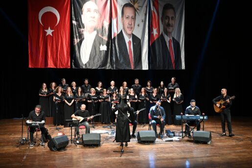 Samandağ Gülbahar Halk Korosu Depremzedelere Destek Oluyor