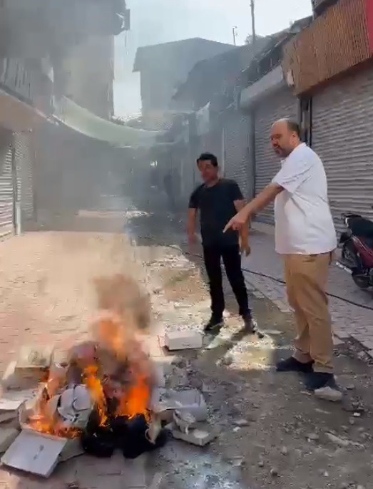 Antakya-Uzunçarşı’da uyarılarına rağmen dükkanlarının