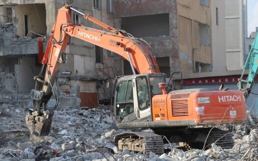 Deprem Sonrası 1 Milyon Metreküpe Yakın Enkaz Taşındı