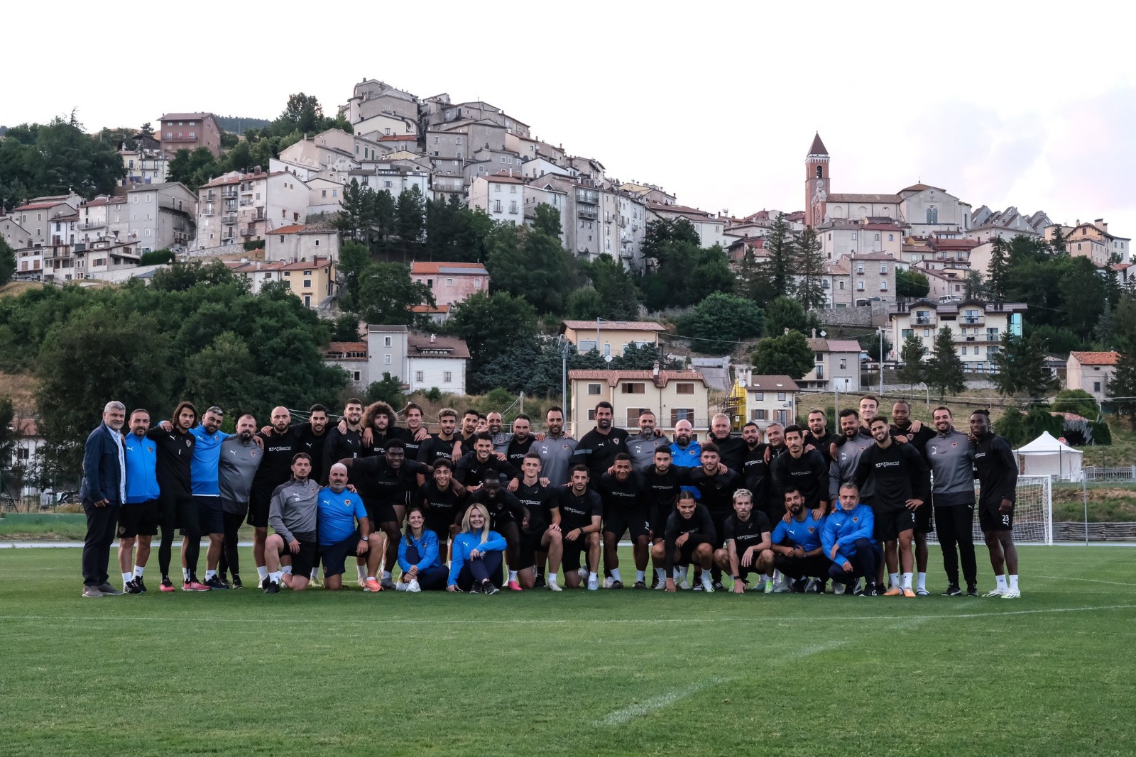 Dün sabah saatlerinde İtalya’ya