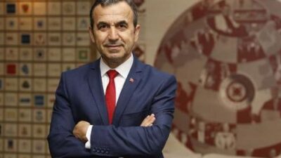 Em.Tuğg. halen İstanbul Aydın Üniversitesinde görevli akademisyen, strateji uzmanı aynı