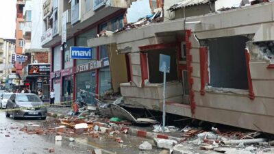 Hatay’ın Samandağ ilçesinde, Maraş merkezli 6 Şubat’taki depremlerde hasar gören