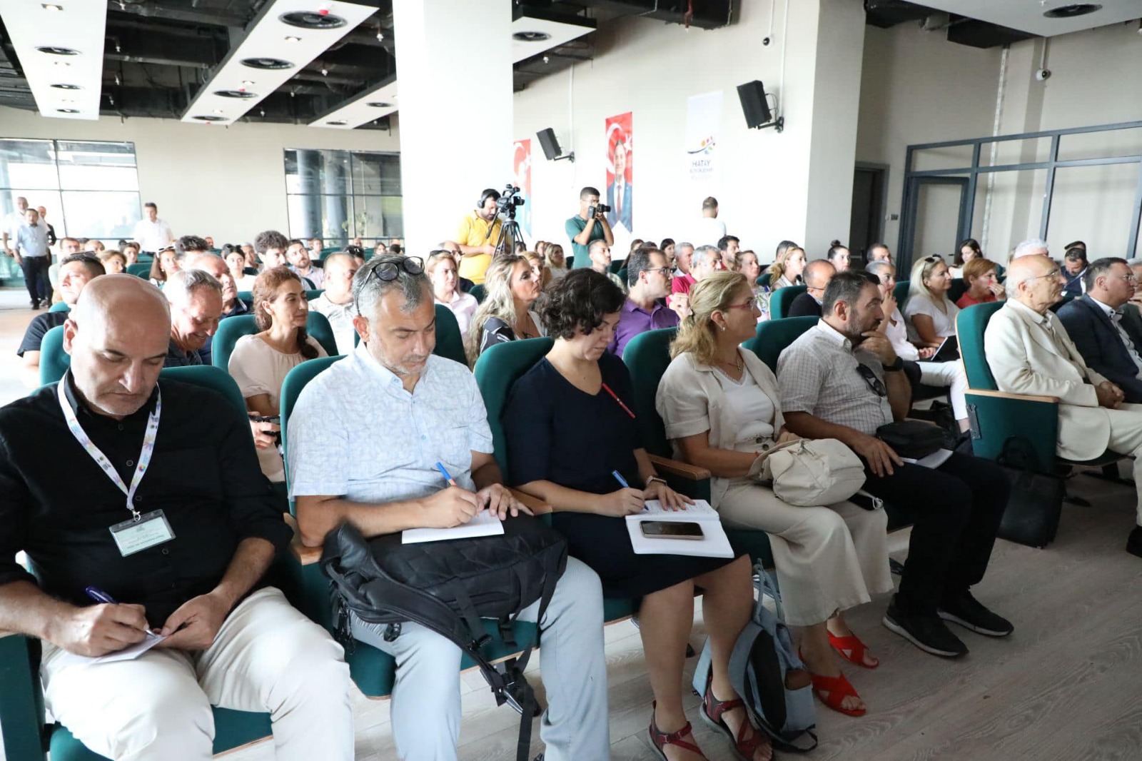 İTÜ ,HACETTEPE, ODTÜ, YILDIZ TEKNİK, MKÜ Gibi Üniversitelerden 20 Deprem Bilimci Hatay Depremini masaya yatırdı