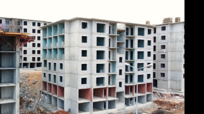 Çevre, Şehircilik ve İklim Değişikliği Bakanı Mehmet Özhaseki, deprem bölgesinde