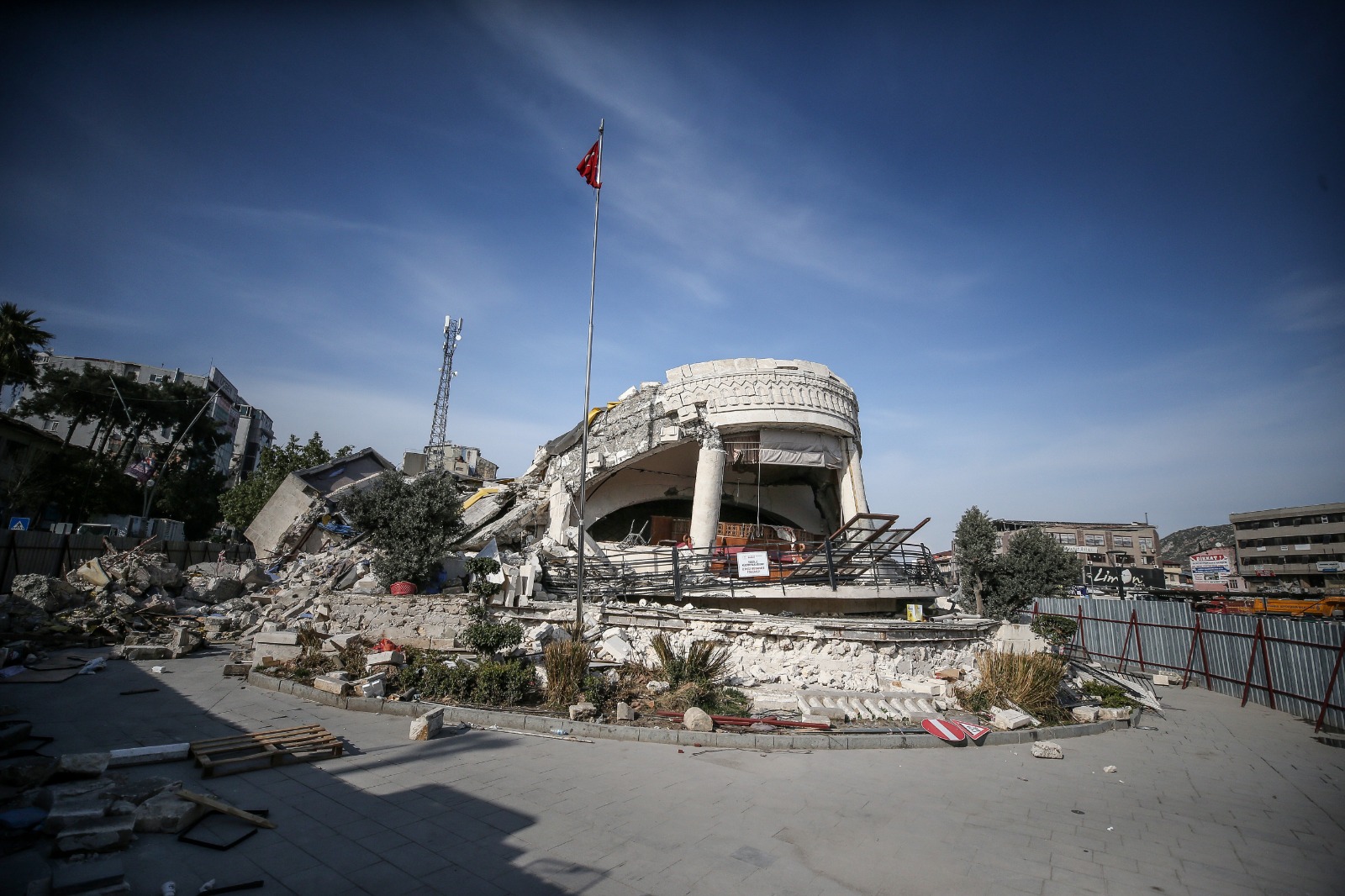 Hatay’ın yeniden doğuşu için bilimsel toplantı